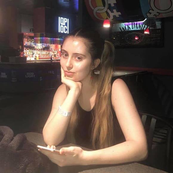 Meet your Posher, Elena - Picture 1 of 1